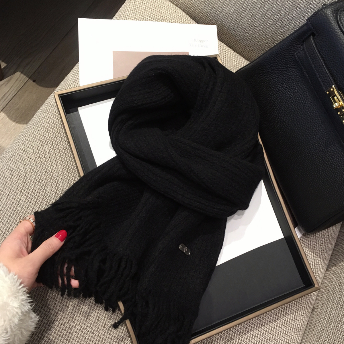 Autumn and winter fashion knitting scarf, 65*180cm - Image 2