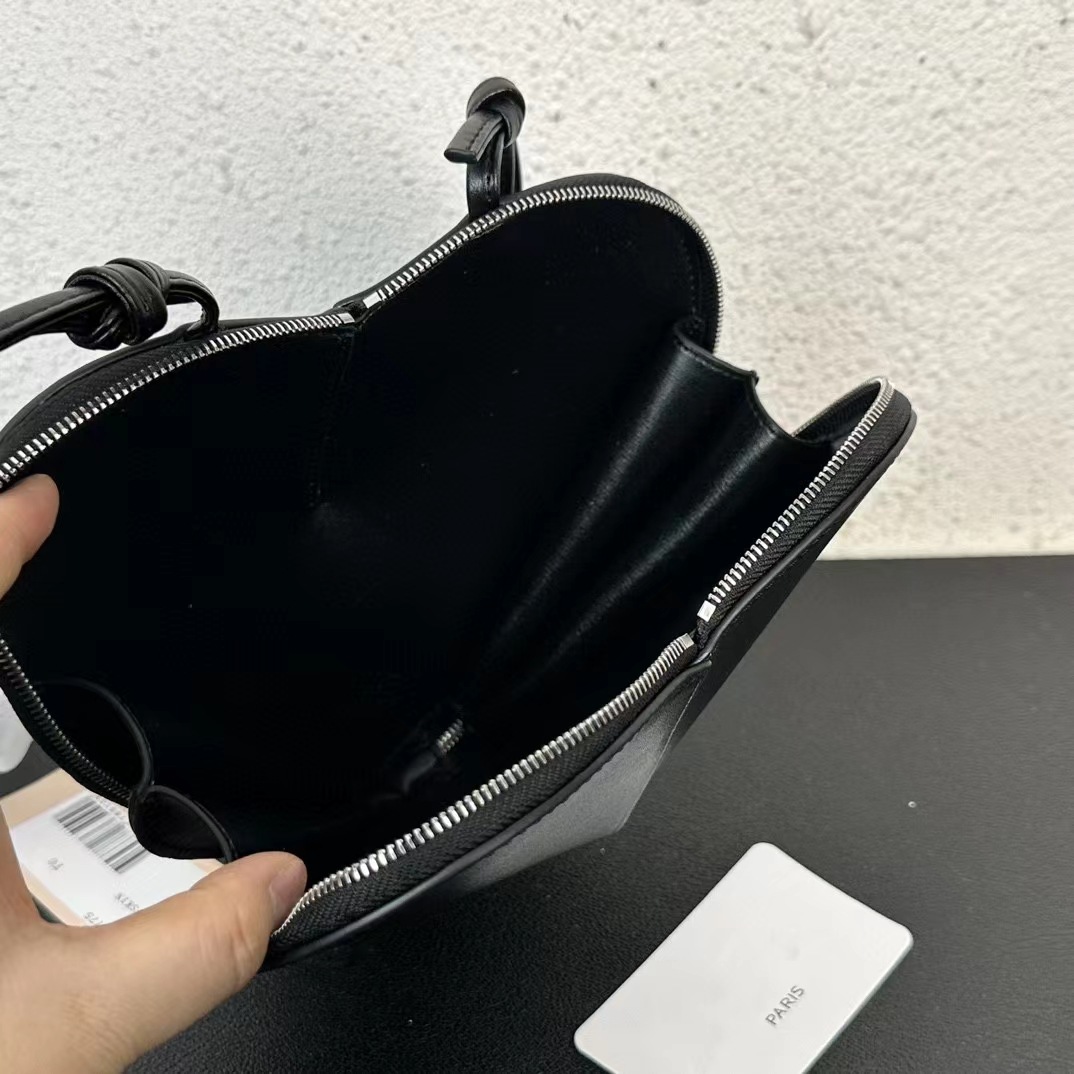 Heart Crossbody Bag, 22*6*18cm - Image 5