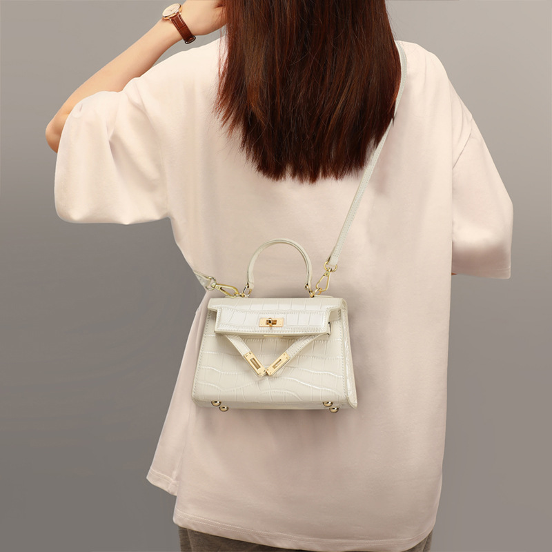 Shoulder Bags for Women - Image 5