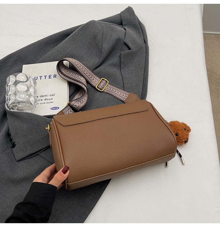 Crossbody, single shoulder, and handbag all look good, 24�17cm - Image 2