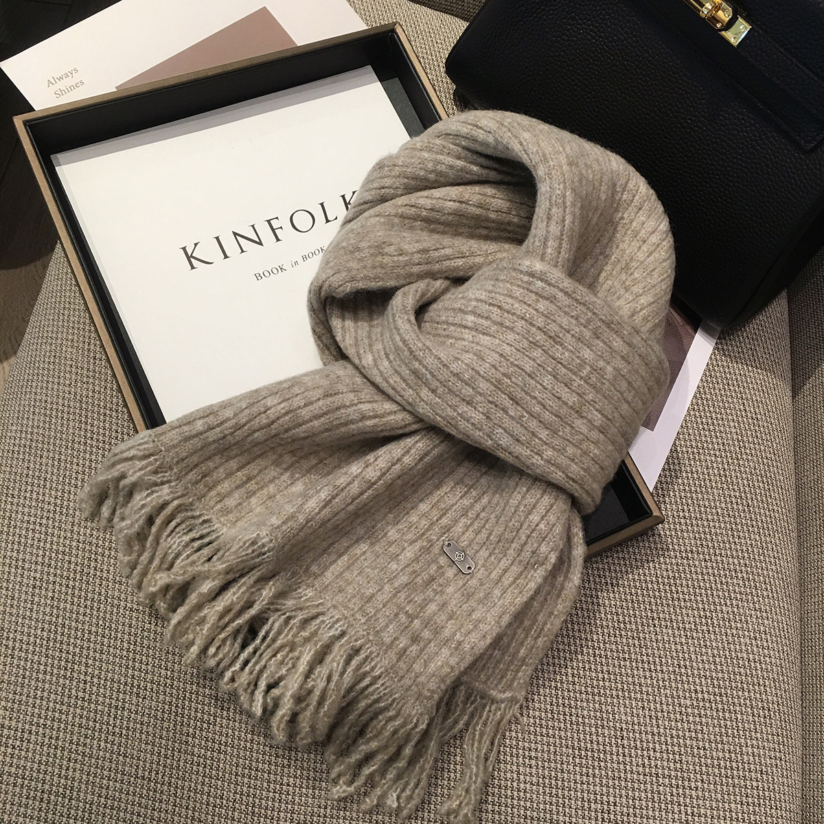 Autumn and winter fashion knitting scarf, 65*180cm - Image 6