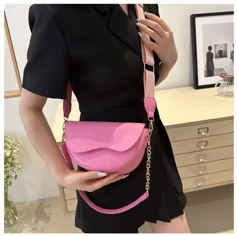 Classic Crossbody Bag for Travel, 16*18cm - Image 8