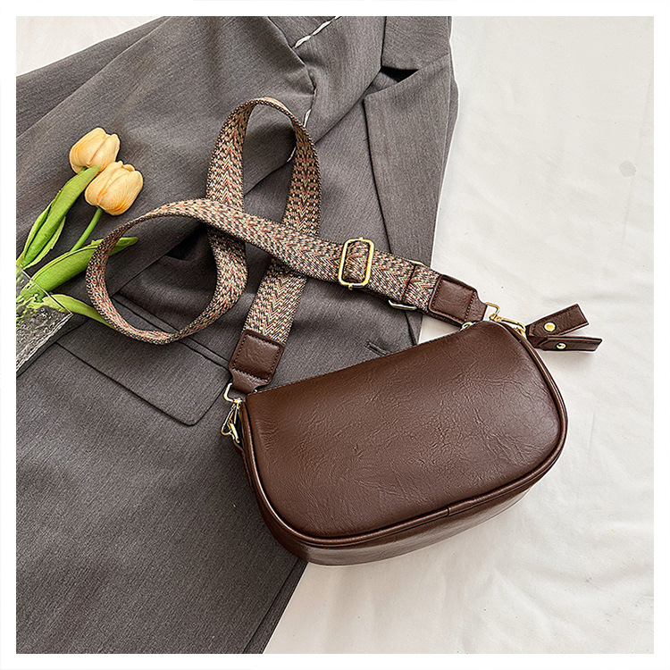 New Women Crossbody Handbag, 22*10*15cm - Image 3